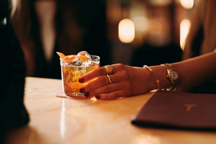 Cocktail vid baren på Sally's Cocktail Bar, Sheraton Stockholm